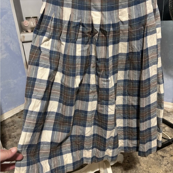 Surrey Classic Vintage Wool midi wrap plaid skirt medium - Picture 8 of 13